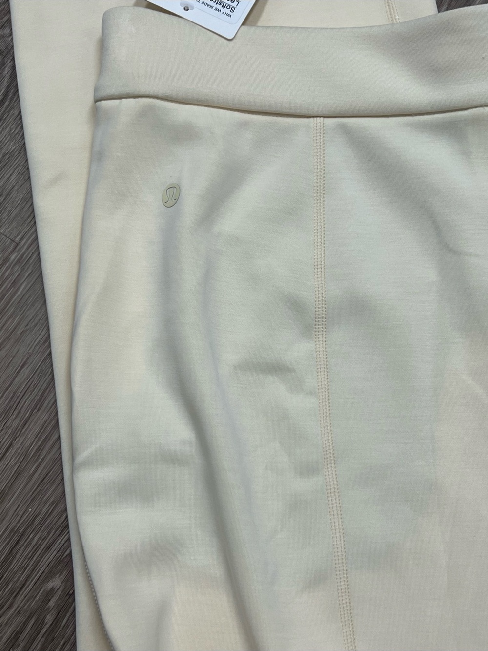 Lululemon NWT Straight Leg Pants Buttercream L - Picture 3 of 4